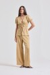 BLUSA DECOTE AMARRAÇÃO CAMBRAIA CARAMELO