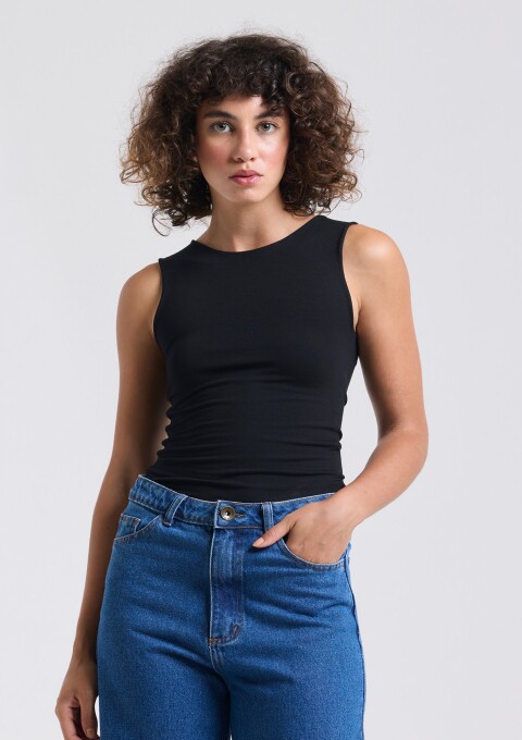 REGATA DECOTE ALTO CANELADA PRETO