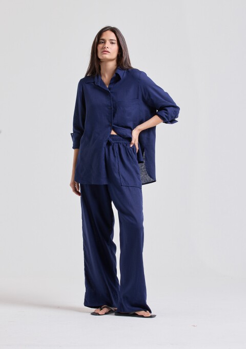 CALÇA RETA BOLSO CAMBRAIA MARINHO