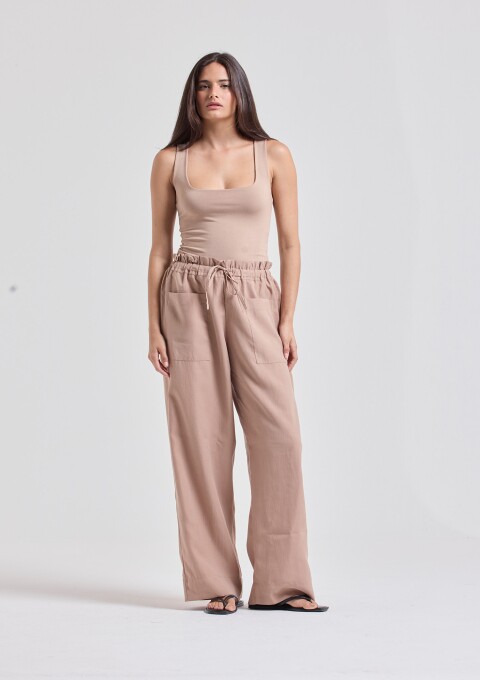 CALÇA FRANZIDA BOLSOS