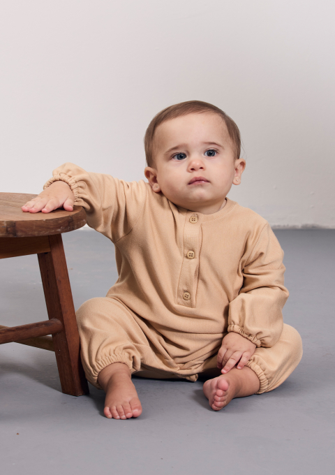 MACACÃO BABY COZY FLANELADO BEGE