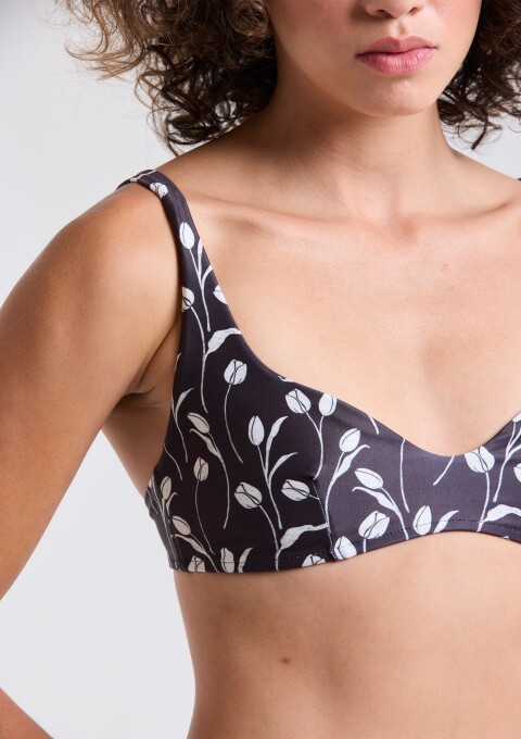 TOP ONDA PRETO TULIPAS