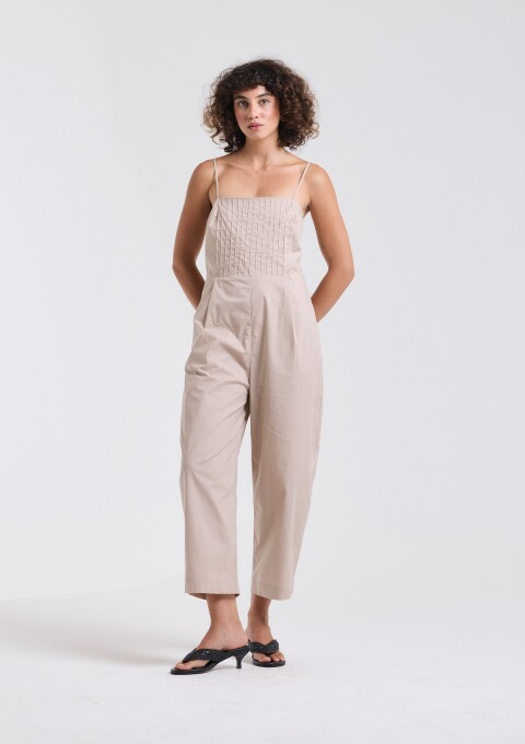 MACACÃO DETALHES NERVURA KAKI