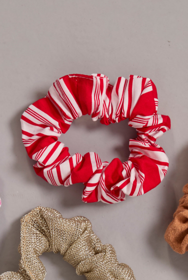 SCRUNCHIE LB LISTRA VERMELHA