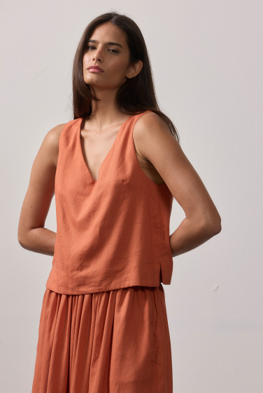 BLUSA DECOTE V CAMBRAIA TERRA