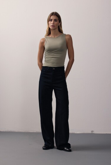 CALÇA NANDA PRETO