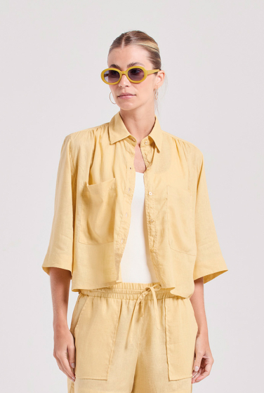 CAMISA BOLSOS CAMBRAIA AMARELO